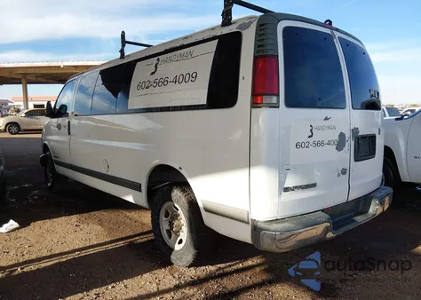 2001 Chevrolet Express z USA, uszkodzony, nr VIN 1GAHG39RX11174924